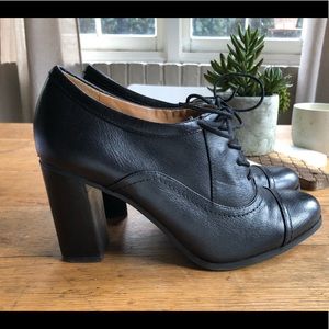 Nine West Leather Oxford Block Heel Bootie 8